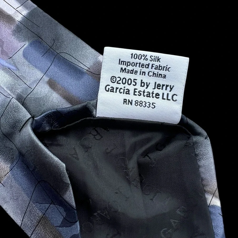 J Garcia Overlooking the Desert Limited Edition  100% Silk Tie 2005 Purple Gray